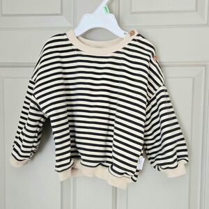 3/$20 Striped Black and White Kids Sweatshirt Size 12-18 M